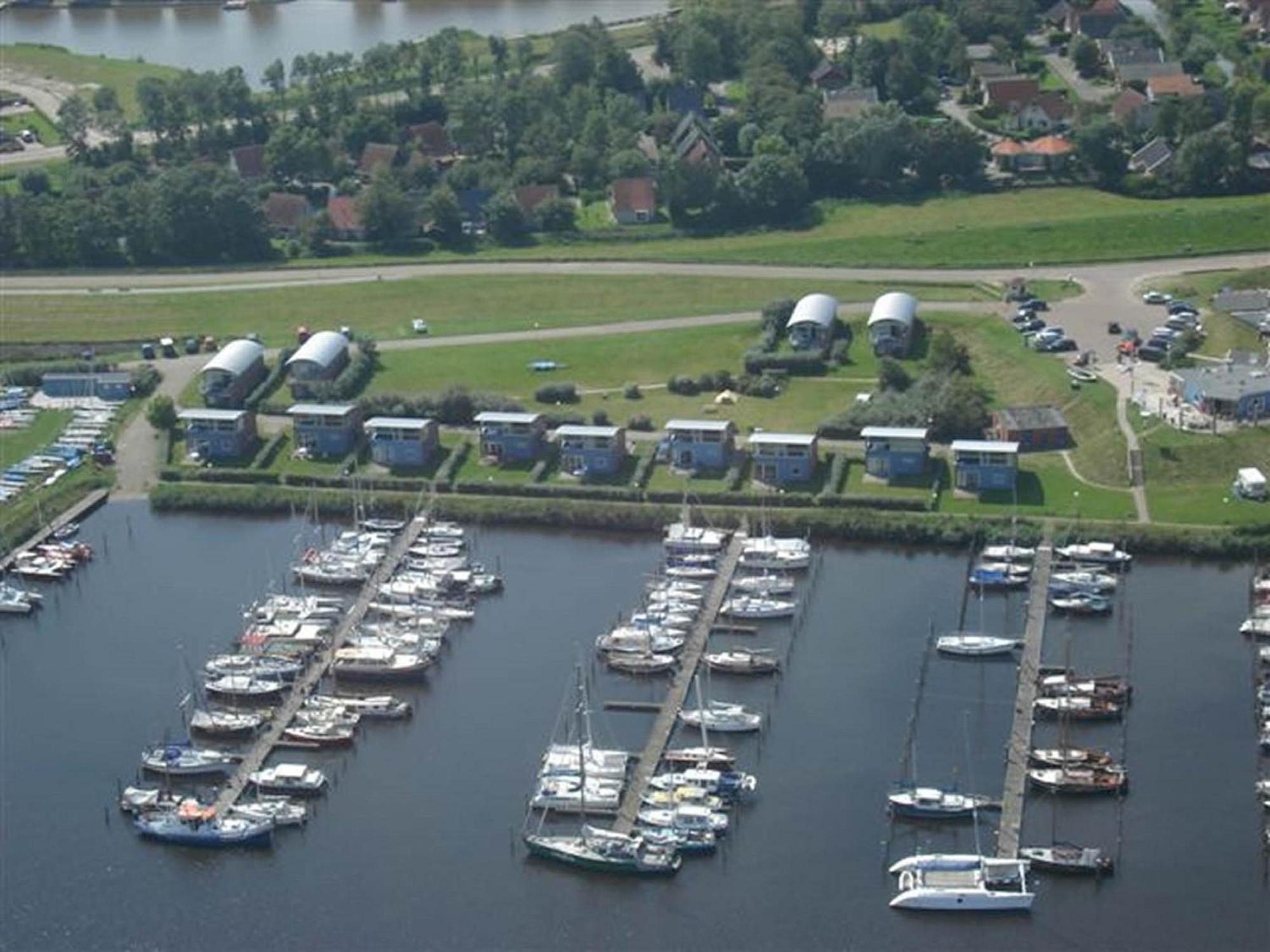 8 Pers House 'Capitein Theis' With Seaside In Front Of The Lauwersmeer Anjum 外观 照片